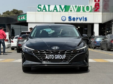 Hyundai Elantra 2023