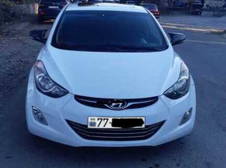 Hyundai Elantra 2012