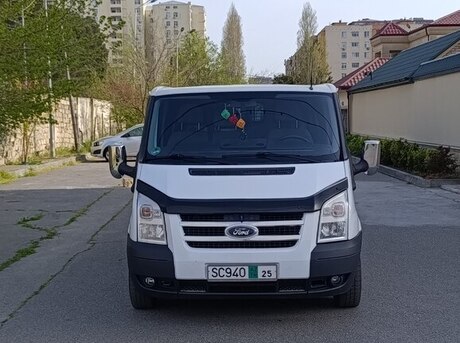 Ford Transit 2010