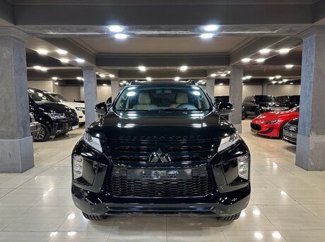 Mitsubishi  2021