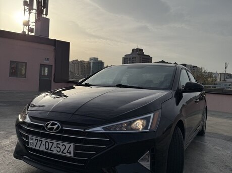 Hyundai Elantra 2019