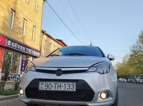 MG 3 2012