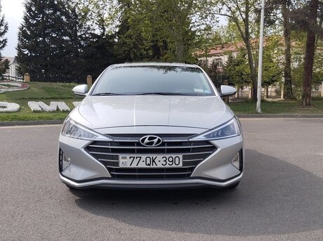 Hyundai Elantra 2019