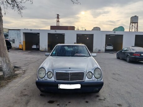 Mercedes E 300 d 1998