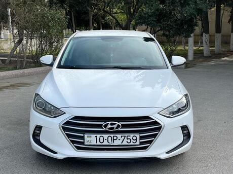 Hyundai Avante 2015