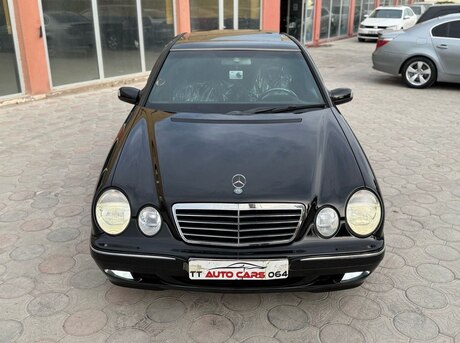Mercedes E 240 2001