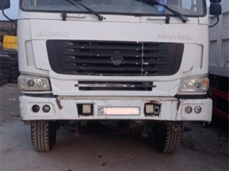 HOWO Sinotruk 2011