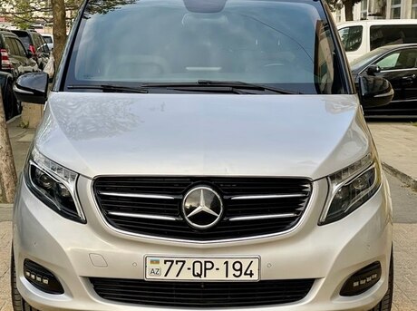 Mercedes V 220 2015