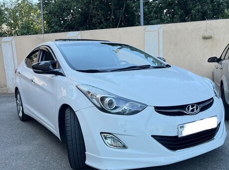 Hyundai Elantra 2012