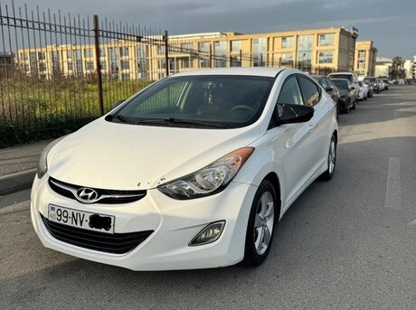 Hyundai Elantra 2013