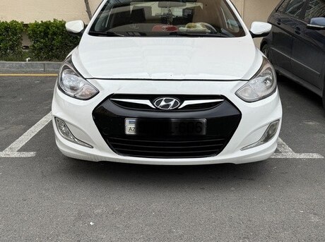 Hyundai Accent 2012