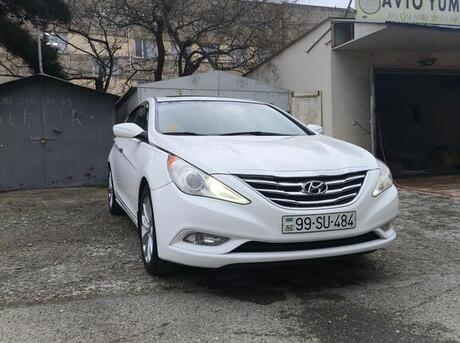 Hyundai Sonata 2011