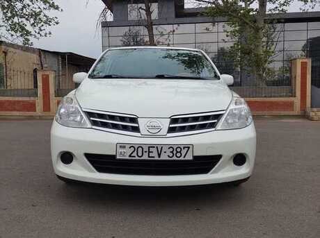 Nissan Tiida 2011