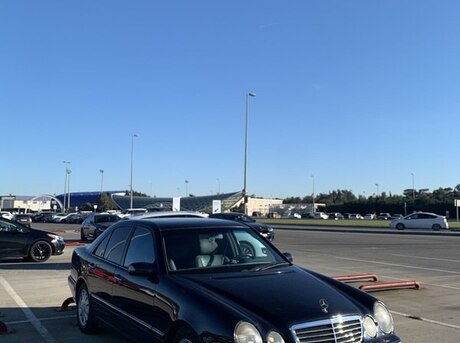 Mercedes E 270 2001