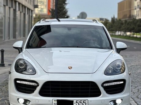 Porsche Cayenne GTS 2014