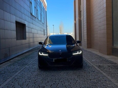 BMW 530e