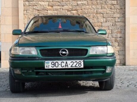 Opel Astra 1996