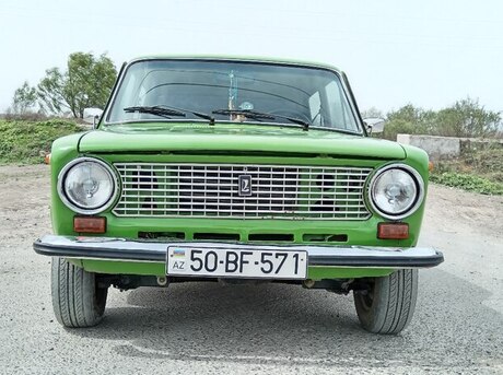 LADA (VAZ) 21011 1985