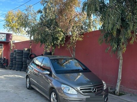 Mercedes B 170 2005