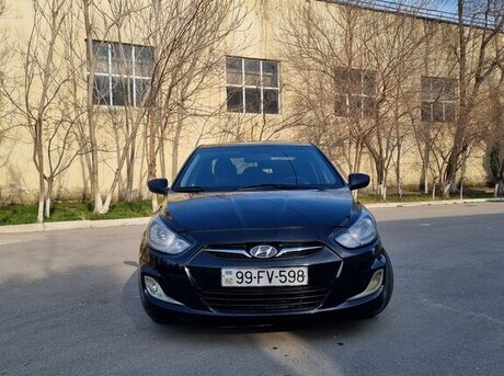 Hyundai Accent 2013