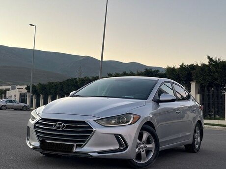 Hyundai Elantra 2017