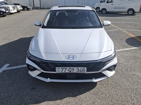 Hyundai Elantra 2025
