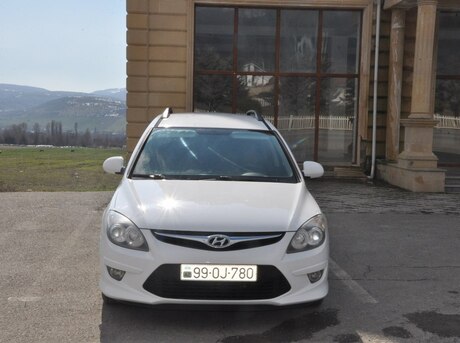 Hyundai i30 2011