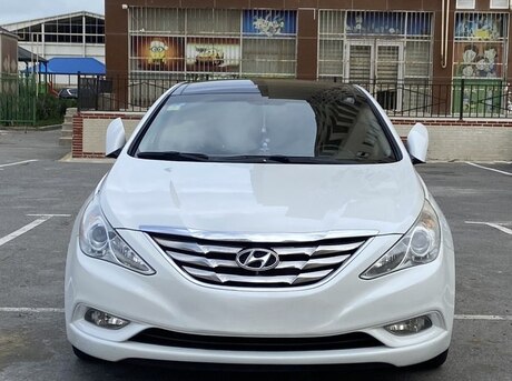 Hyundai Sonata 2010
