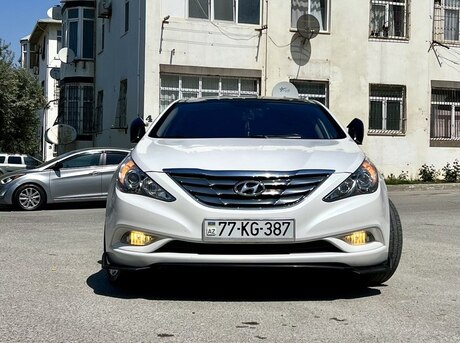 Hyundai Sonata 2010