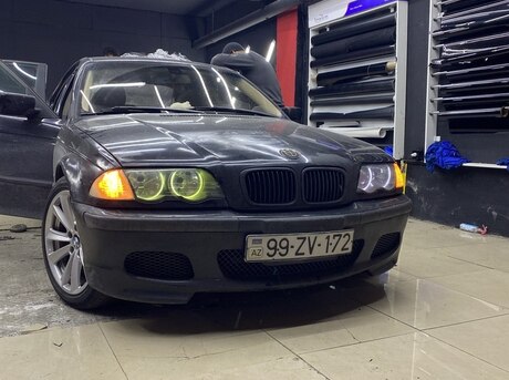 BMW 323 1999