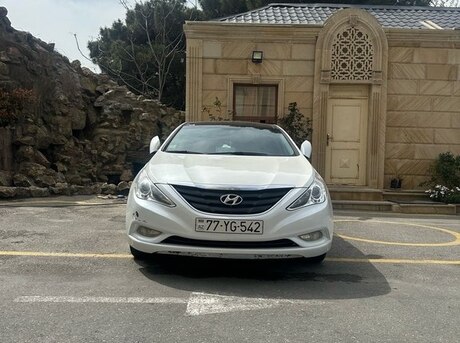 Hyundai Sonata 2010