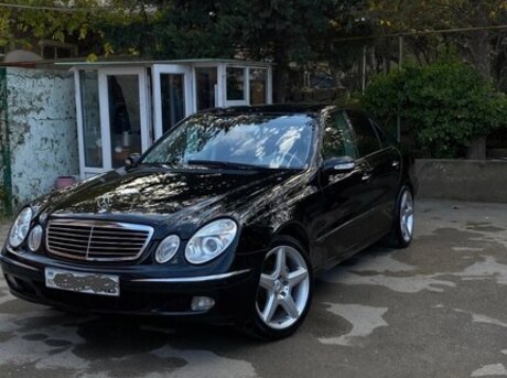 Mercedes E 240 2002
