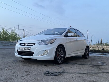 Hyundai Accent 2011