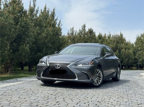 Lexus ES 250 2021