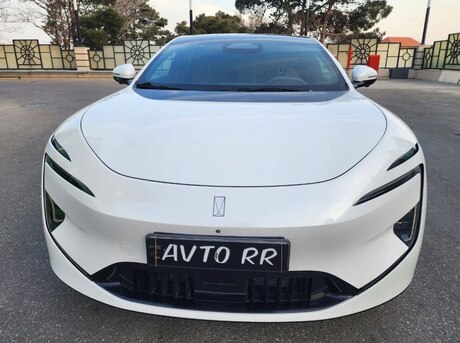 Avatr 12