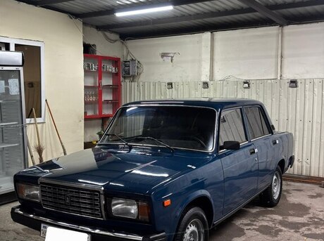 LADA (VAZ) 2107 2000