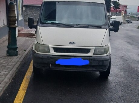Ford Transit 2000