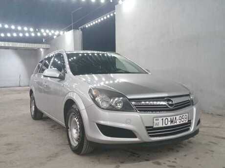 Opel Astra 2010