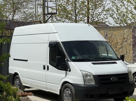 Ford Transit 2010