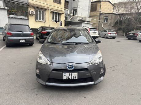 Toyota Prius C 2012