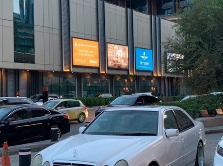 Mercedes E 320 2001