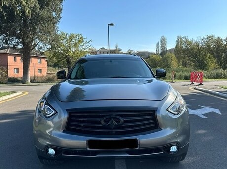 Infiniti FX35 2012