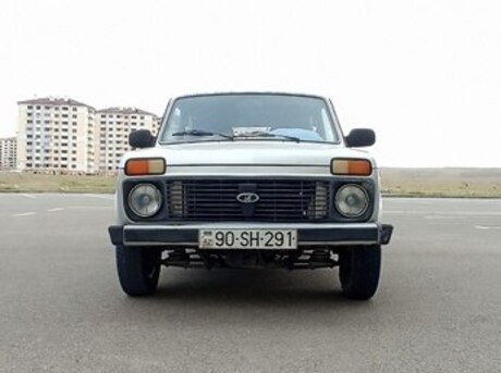 LADA (VAZ) Niva 2002