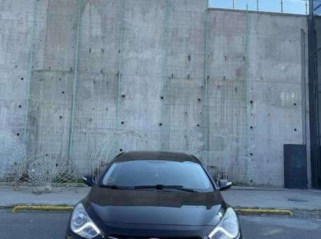 Hyundai i40 2012