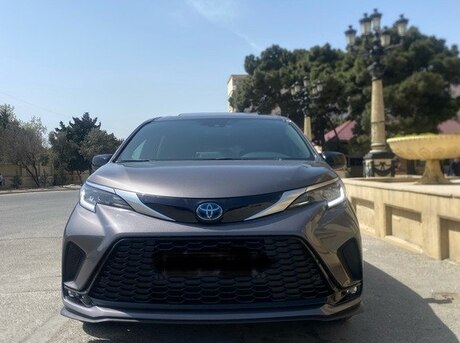 Toyota Sienna 2022