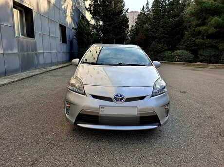 Toyota Prius 2012