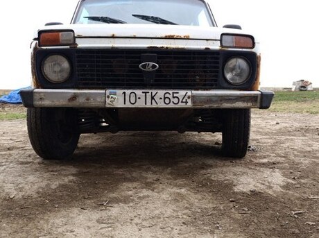 LADA (VAZ) Niva 2015