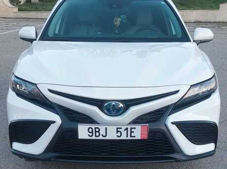Toyota Camry 2021