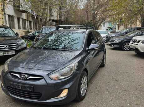 Hyundai Accent 2011