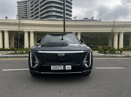Cadillac  2023